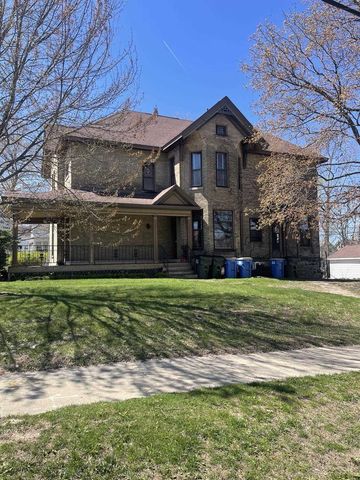 219 E Conant Street, Portage, WI 53901