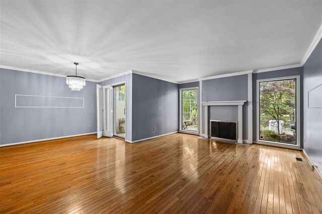 1189 Glenpointe Court, Bloomfield Hills, MI 48304
