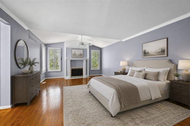 1189 Glenpointe Court, Bloomfield Hills, MI 48304