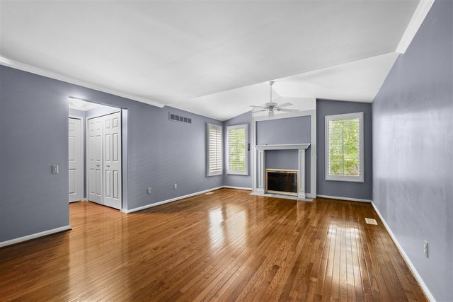1189 Glenpointe Court, Bloomfield Hills, MI 48304
