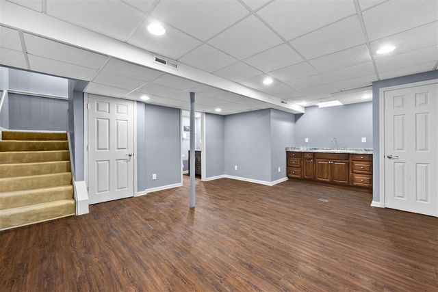 1189 Glenpointe Court, Bloomfield Hills, MI 48304