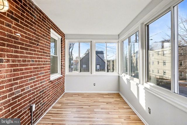 3334 10TH PL SE, Washington, DC 20032