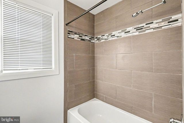 3334 10TH PL SE, Washington, DC 20032