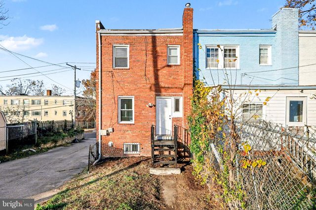 3334 10TH PL SE, Washington, DC 20032