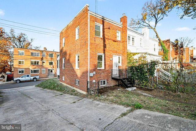 3334 10TH PL SE, Washington, DC 20032