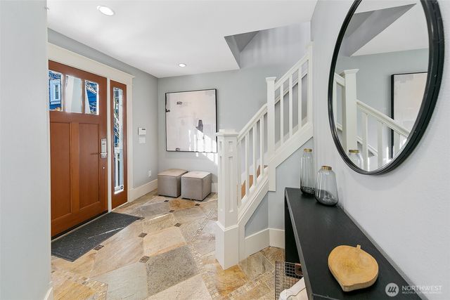 1238 3rd Avenue N, Seattle, WA 98109