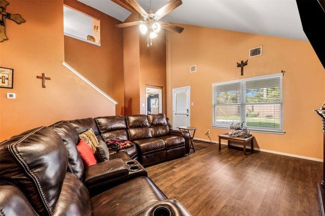 15403 Sicomoro Viejo Street, Channelview, TX 77530