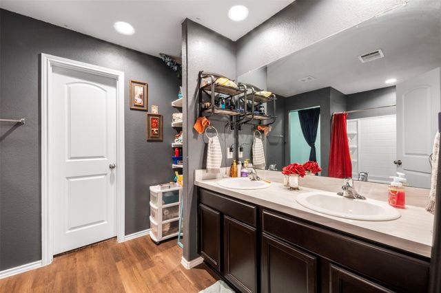 15403 Sicomoro Viejo Street, Channelview, TX 77530