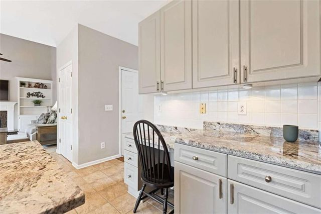 2120 Blackhawk Trail, Lawrenceville, GA 30043