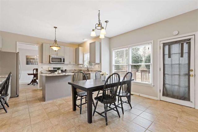 2120 Blackhawk Trail, Lawrenceville, GA 30043