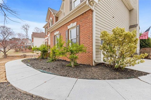 2120 Blackhawk Trail, Lawrenceville, GA 30043