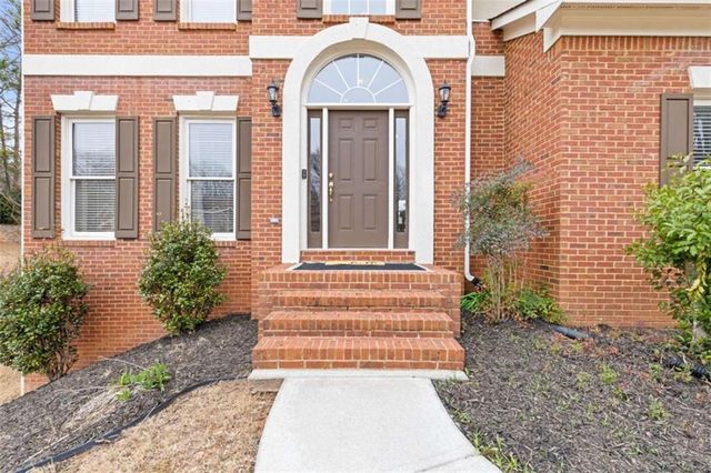 2120 Blackhawk Trail, Lawrenceville, GA 30043