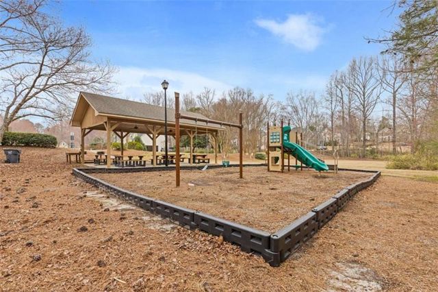 2120 Blackhawk Trail, Lawrenceville, GA 30043