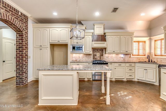 128 Amethyst Lane, Brandon, MS 39047