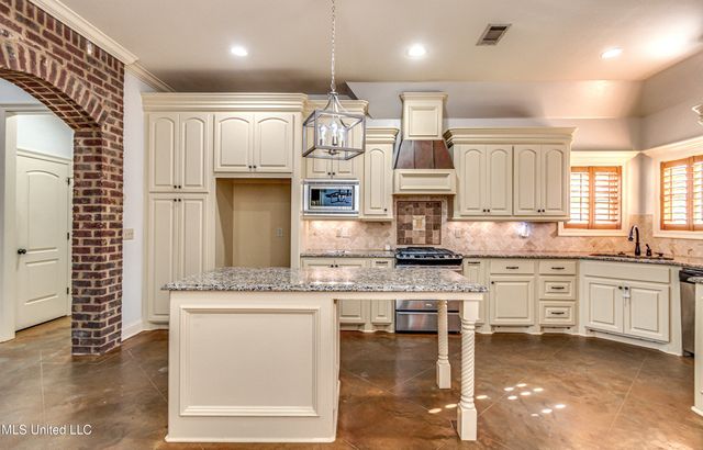 128 Amethyst Lane, Brandon, MS 39047