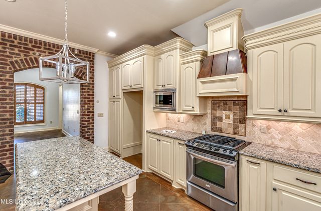 128 Amethyst Lane, Brandon, MS 39047