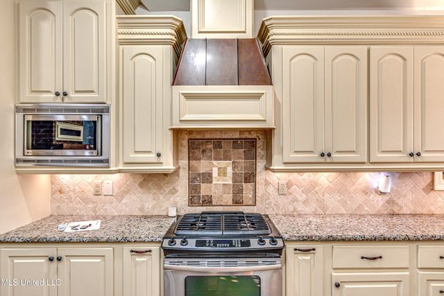 128 Amethyst Lane, Brandon, MS 39047