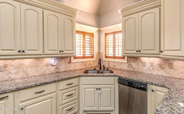 128 Amethyst Lane, Brandon, MS 39047