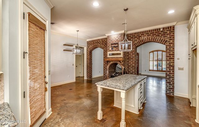128 Amethyst Lane, Brandon, MS 39047