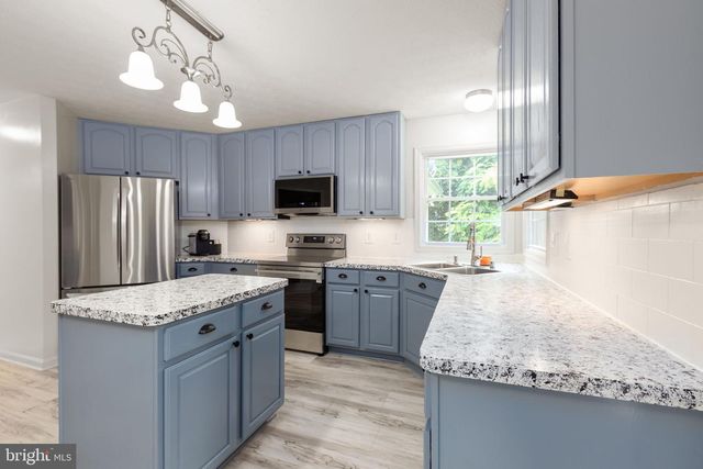 5423 WINDSOR DR, King George, VA 22485