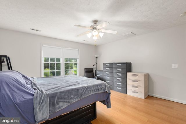 5423 WINDSOR DR, King George, VA 22485
