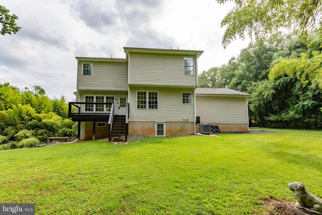 5423 WINDSOR DR, King George, VA 22485