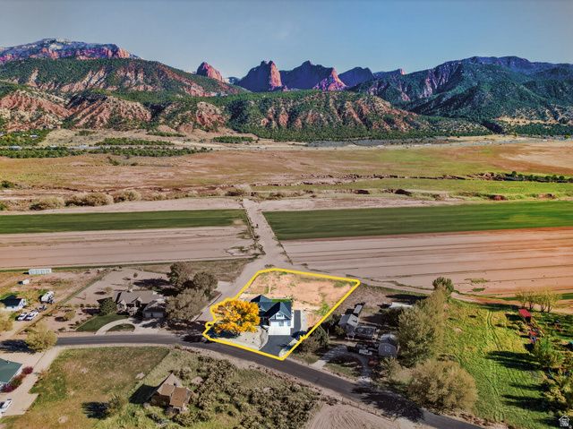 401 S 3430 E, New Harmony, UT 84757