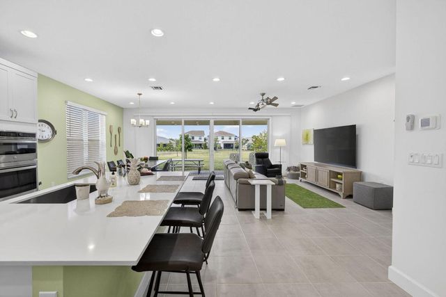 1411 Thistle Place, Loxahatchee, FL 33470