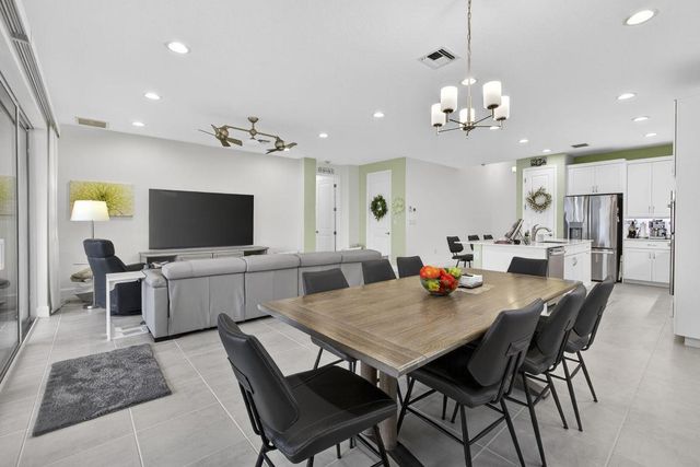 1411 Thistle Place, Loxahatchee, FL 33470