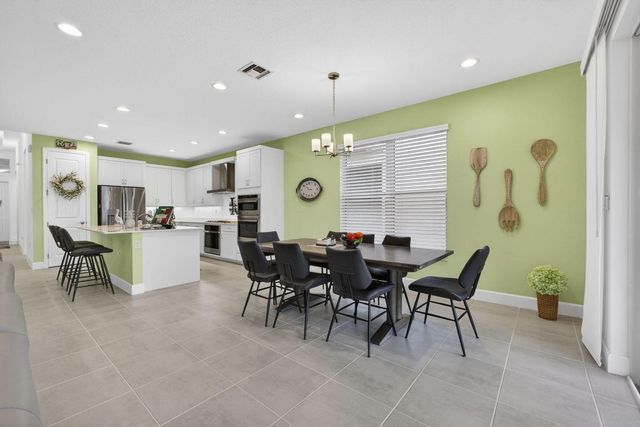 1411 Thistle Place, Loxahatchee, FL 33470