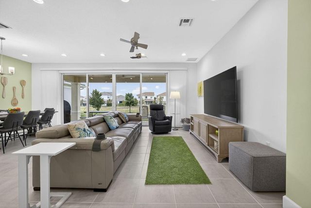 1411 Thistle Place, Loxahatchee, FL 33470