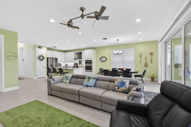 1411 Thistle Place, Loxahatchee, FL 33470