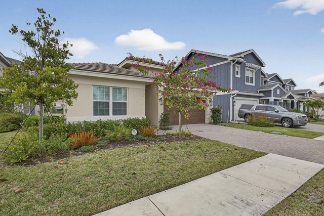 1411 Thistle Place, Loxahatchee, FL 33470