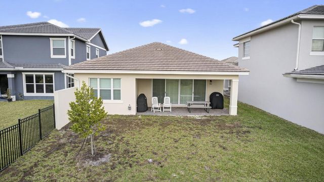 1411 Thistle Place, Loxahatchee, FL 33470