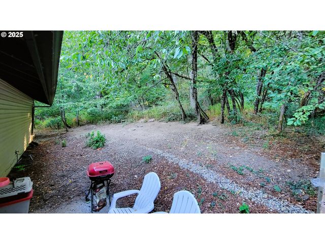 -1 EMERALD St, Eugene, OR 97405