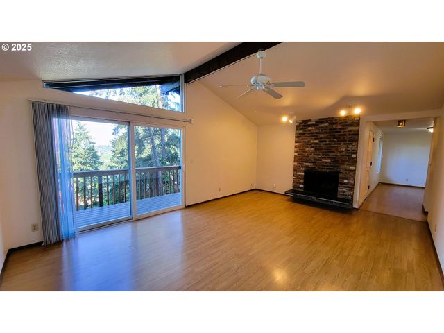 -1 EMERALD St, Eugene, OR 97405