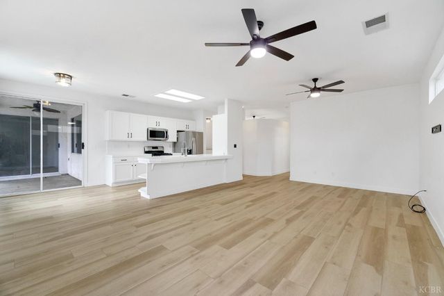 1036 W Northstar Drive, Hanford, CA 93230