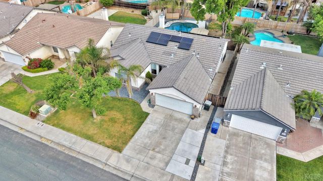1036 W Northstar Drive, Hanford, CA 93230