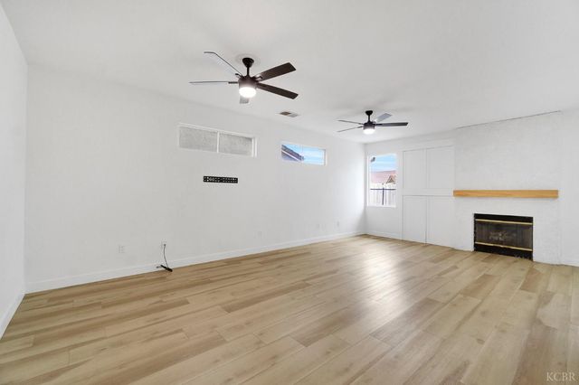 1036 W Northstar Drive, Hanford, CA 93230