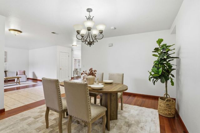 2592 Glenview Drive, Hollister, CA 95023