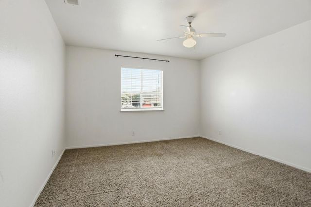 2592 Glenview Drive, Hollister, CA 95023