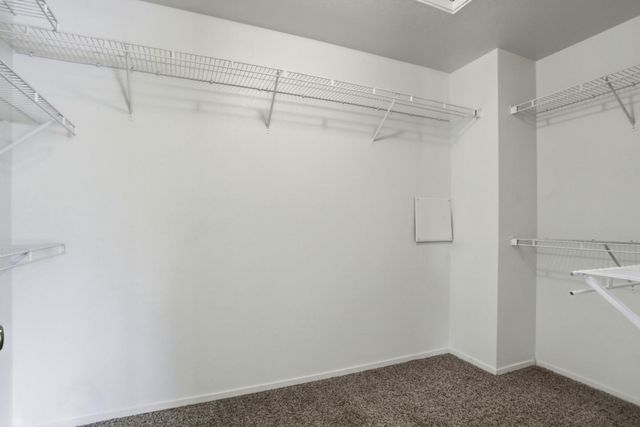 2592 Glenview Drive, Hollister, CA 95023