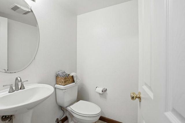 2592 Glenview Drive, Hollister, CA 95023