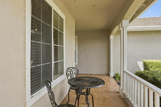 2592 Glenview Drive, Hollister, CA 95023