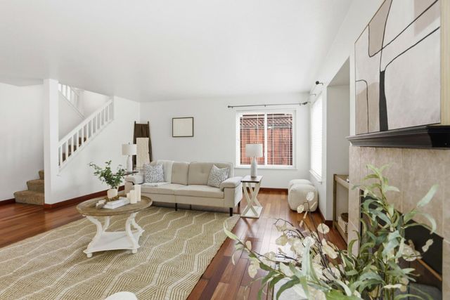 2592 Glenview Drive, Hollister, CA 95023