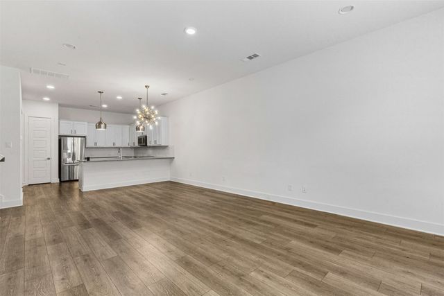 2821 Stanley Avenue, Fort Worth, TX 76110