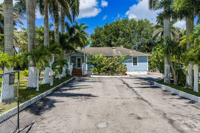 6929 N 120th Ave Avenue N, The Acreage, FL 33412