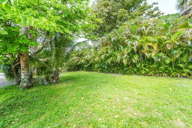 6929 N 120th Ave Avenue N, The Acreage, FL 33412