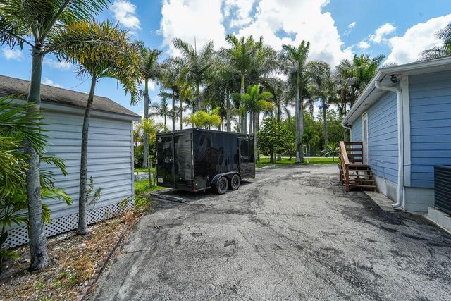 6929 N 120th Ave Avenue N, The Acreage, FL 33412