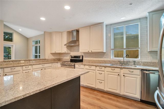 2516 E CHURCH STREET, Orlando, FL 32803